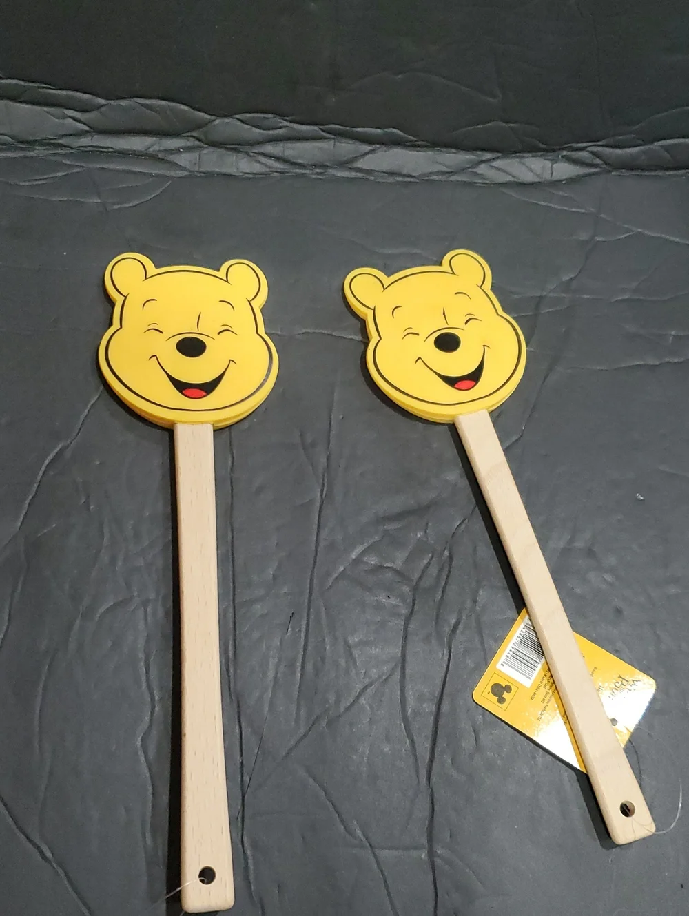 Winnie the Pooh 2pack yellow Winnie headed silicon spatula brand new
